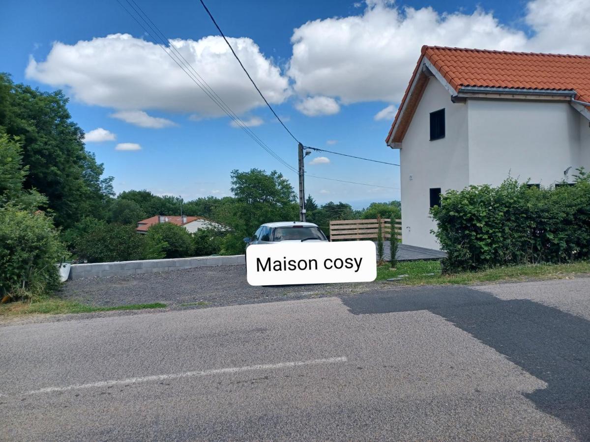 Tres Belle Maison Cosy Orcines Exterior foto